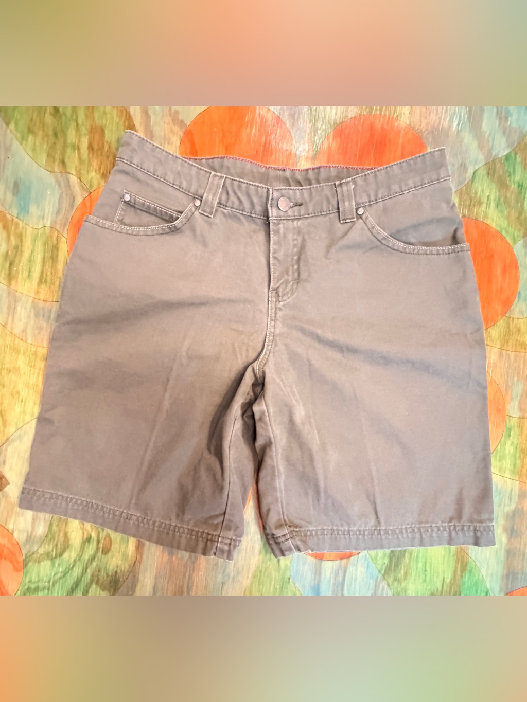 Classic Casual Women's Gray Shorts